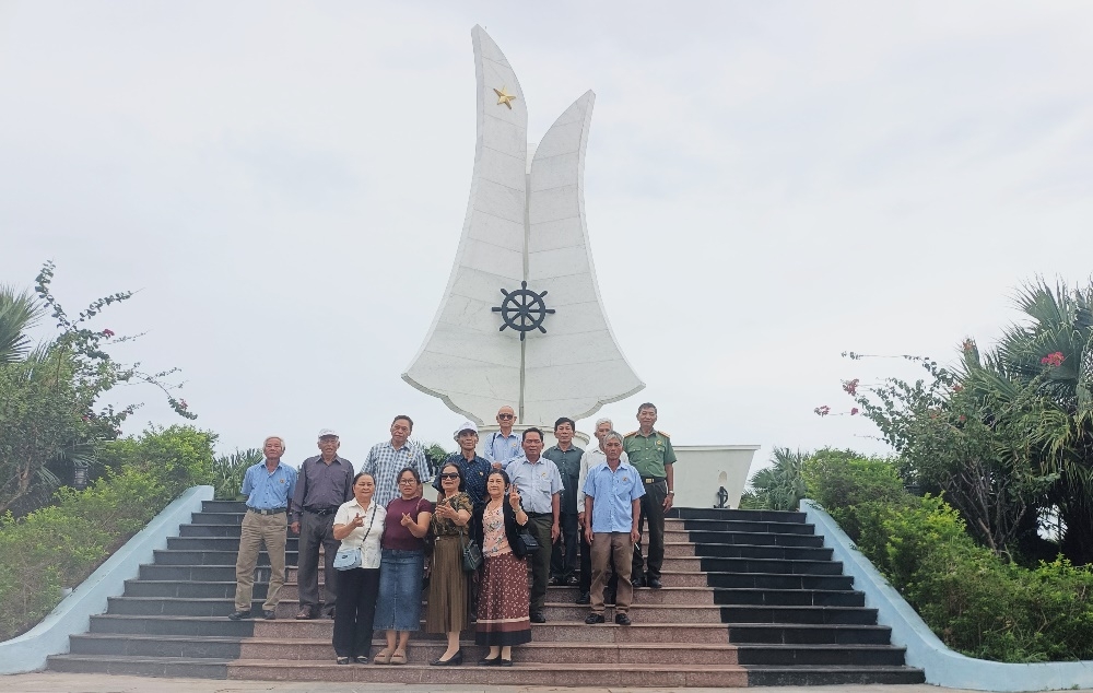 Gia Lai: Chi hội Cựu CAND xã Tuy Phước Tây xã Tuy Phước Tây thắp sáng đạo lý Uống nước nhớ nguồn