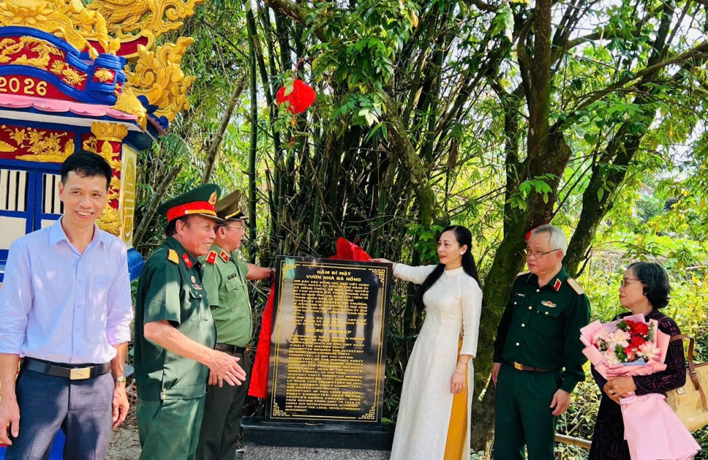 Hội Cựu CAND TP. Huế: Tri ân lịch sử và dấu ấn từ những địa chỉ đỏ