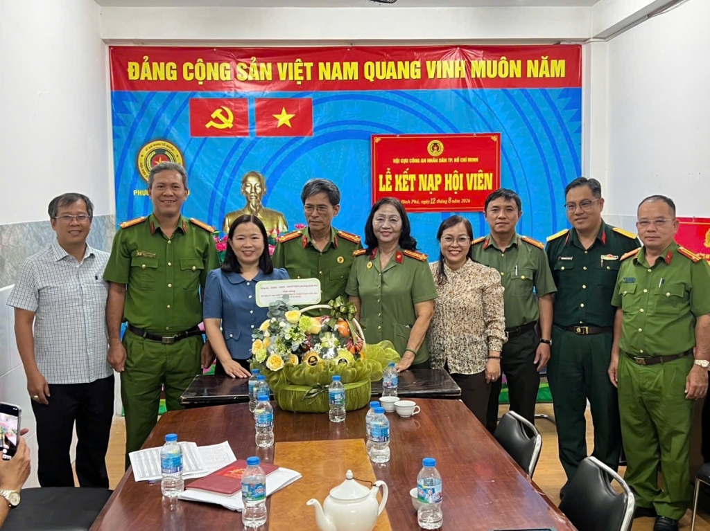 TP.HCM: Hội Cựu CAND phường Bình Phú tổ chức chuỗi hoạt động kỷ niệm 81 năm Ngày truyền thống CAND