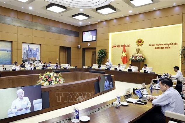 Hoàn thiện pháp luật, tạo hành lang phát triển giao thông đường thủy hiện đại, an toàn