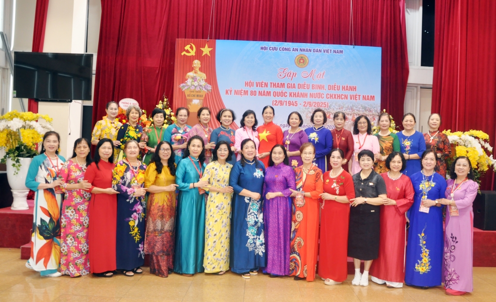 Hội Cựu CAND Việt Nam gặp mặt tri ân hội viên thực hiện nhiệm vụ A80 Hội Cựu CAND Việt Nam gặp mặt tri ân hội viên thực hiện nhiệm vụ A80