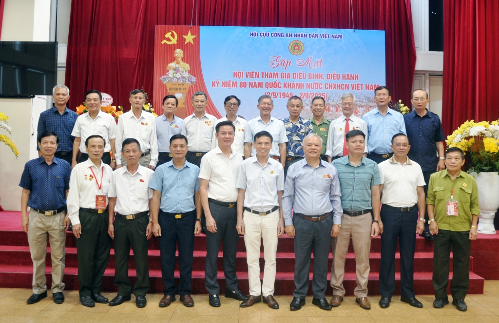 Hội Cựu CAND Việt Nam gặp mặt tri ân hội viên thực hiện nhiệm vụ A80 Hội Cựu CAND Việt Nam gặp mặt tri ân hội viên thực hiện nhiệm vụ A80