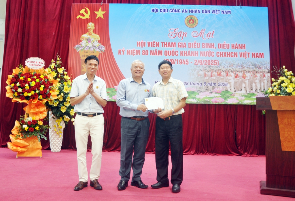 Hội Cựu CAND Việt Nam gặp mặt tri ân hội viên thực hiện nhiệm vụ A80 Hội Cựu CAND Việt Nam gặp mặt tri ân hội viên thực hiện nhiệm vụ A80