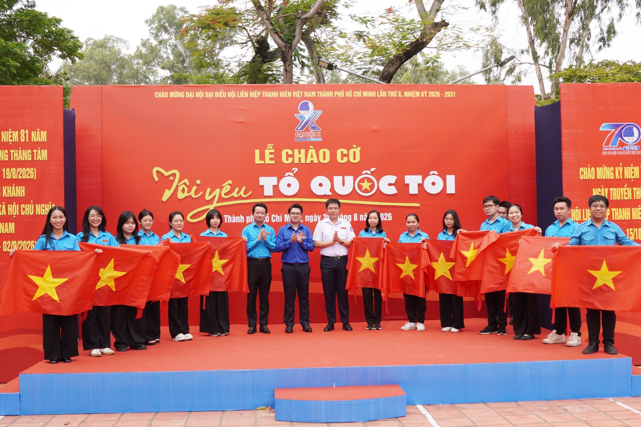 Khơi dậy tinh thần yêu nước qua Lễ chào cờ "Tôi yêu Tổ quốc tôi"