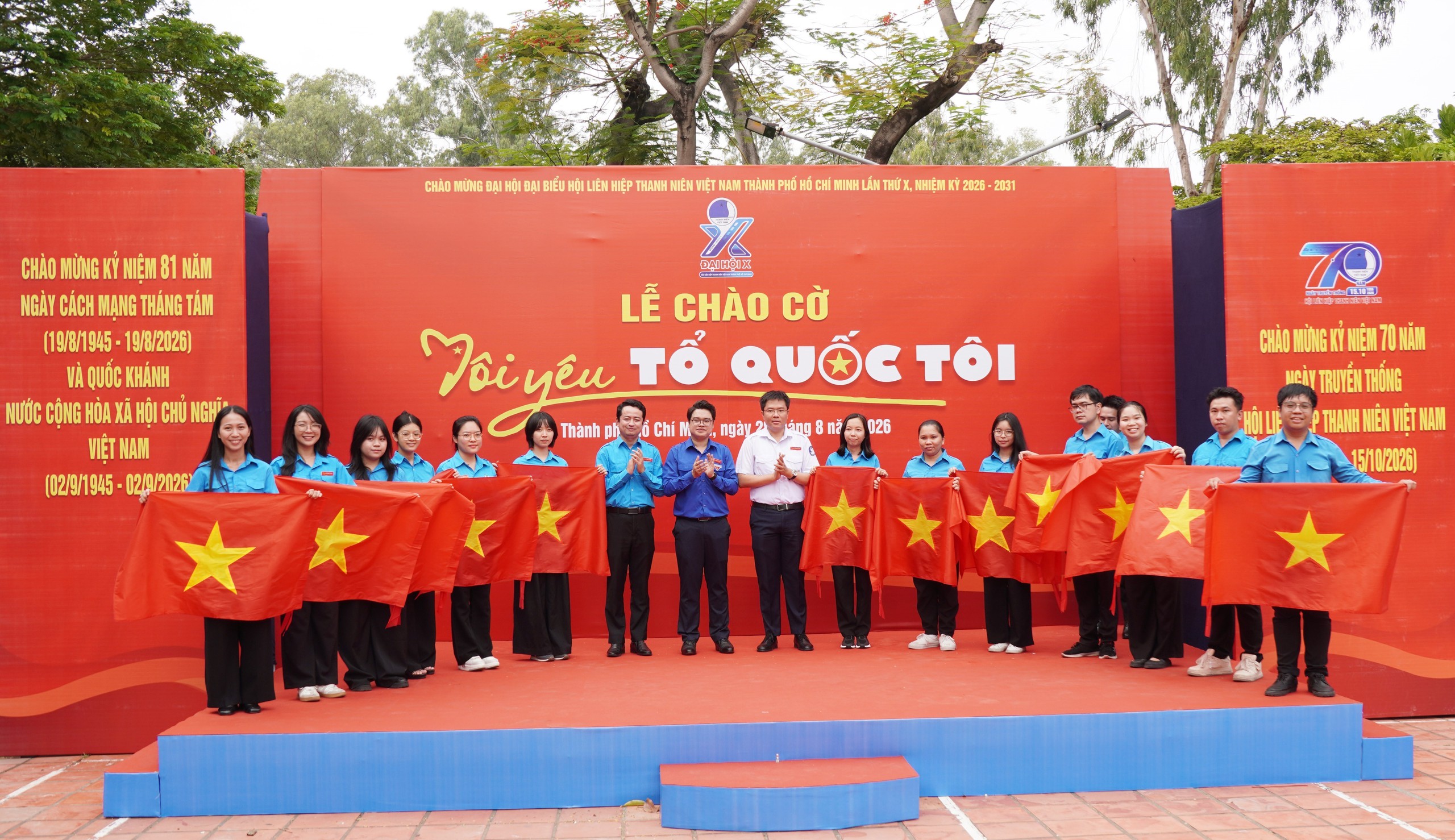 Khơi dậy tinh thần yêu nước qua Lễ chào cờ Tôi yêu Tổ quốc tôi