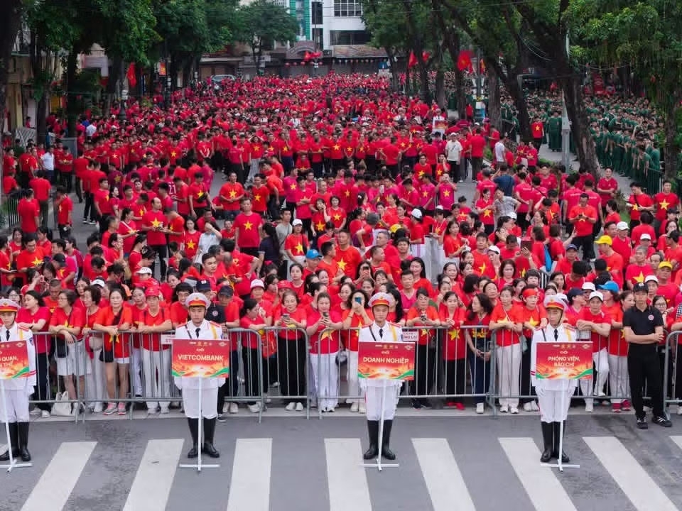 Cùng Việt Nam tiến bước 2026: Nối dài hành trình 10 tỷ bước xanh
