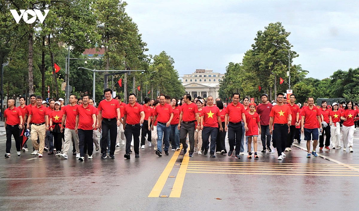 Cùng Việt Nam tiến bước 2026: Nối dài hành trình 10 tỷ bước xanh