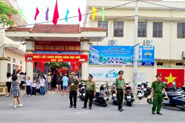 Ninh Bình: Hội Cựu CAND phường Phủ Lý phối hợp bảo đảm an ninh trật tự Ngày khai trường