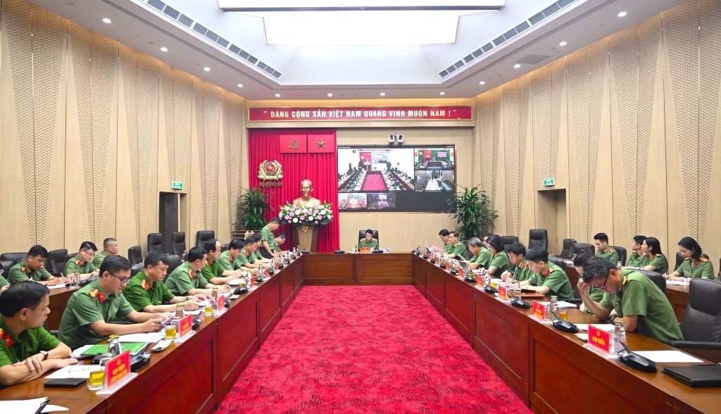 Chuẩn bị toàn diện Kỳ thi đánh giá văn bằng 2 Công an trên máy tính