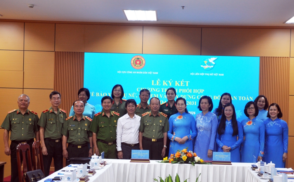 Ứng phó bạo lực gia đình: Điểm tựa vững chắc cho phụ nữ, trẻ em từ mô hình phối hợp mới