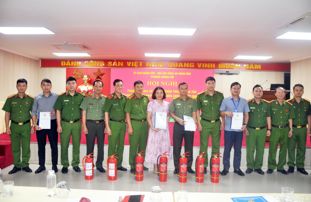 Hà Nội: Hội Cựu CAND Dương Nội làm cầu nối đưa trí tuệ chuyên gia PCCC đến địa bàn dân cư.