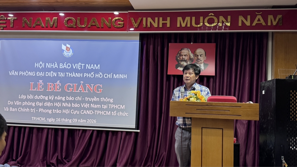 Hội Cựu CAND TP.HCM bế giảng lớp bồi dưỡng kỹ năng báo chí   truyền thông