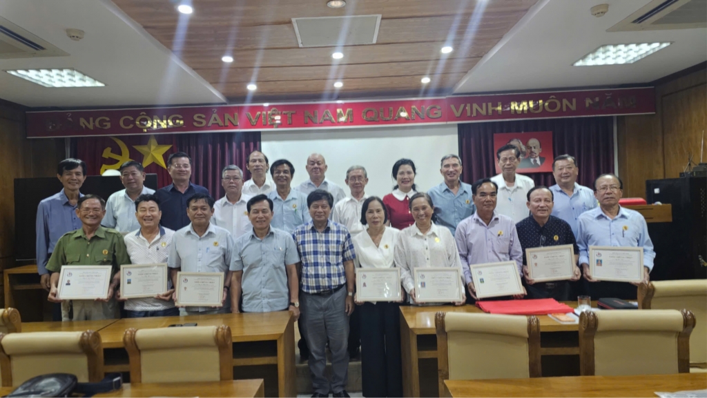 Hội Cựu CAND TP.HCM bế giảng lớp bồi dưỡng kỹ năng báo chí - truyền thông