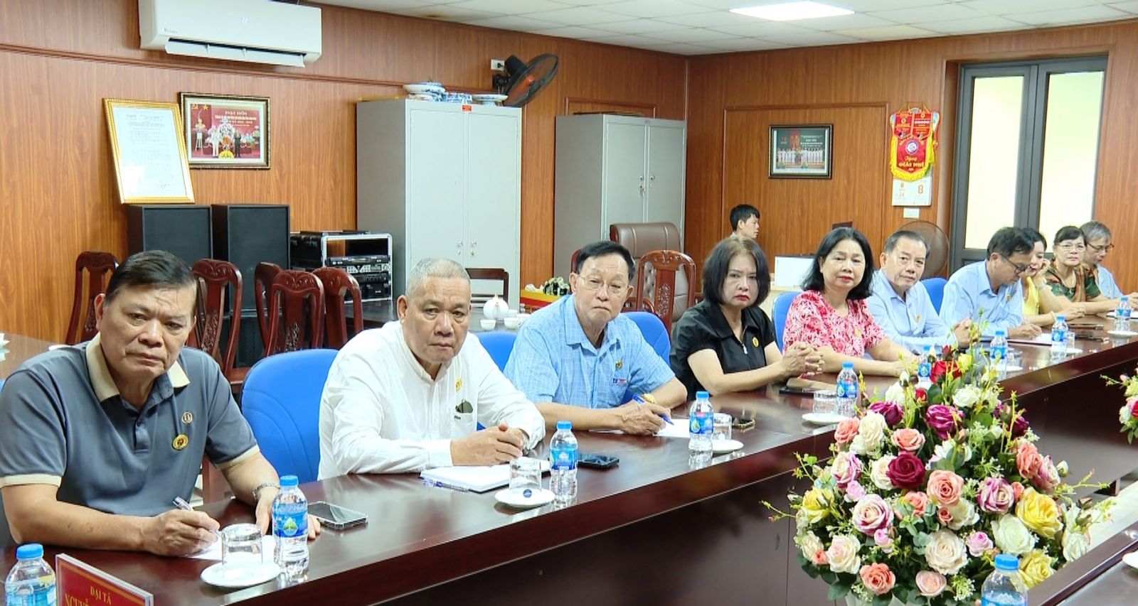 Hai Hội Cựu CAND tỉnh Ninh Bình và Khánh Hòa trao đổi kinh nghiệm công tác