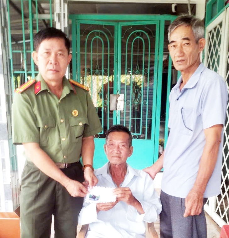 Hội Cựu CAND các xã, phường tại TP Cần Thơ chúc thọ hội viên cao tuổi