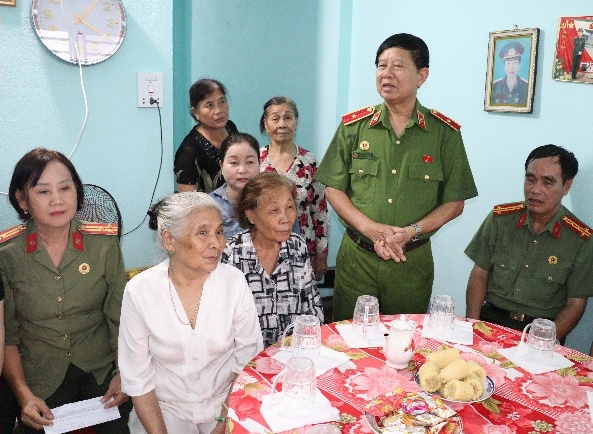 Bàn giao 
