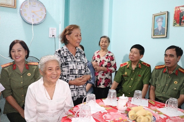 Bàn giao 