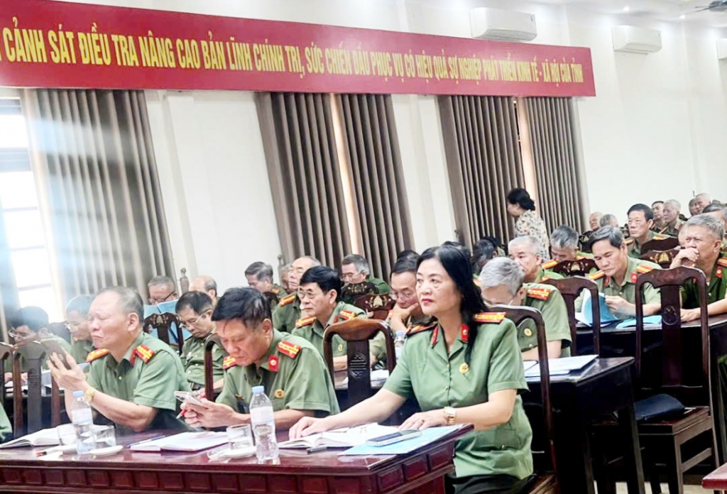 Hội Cựu CAND tỉnh Ninh Bình tập huấn về công tác nắm tình hình tại địa bàn dân cư