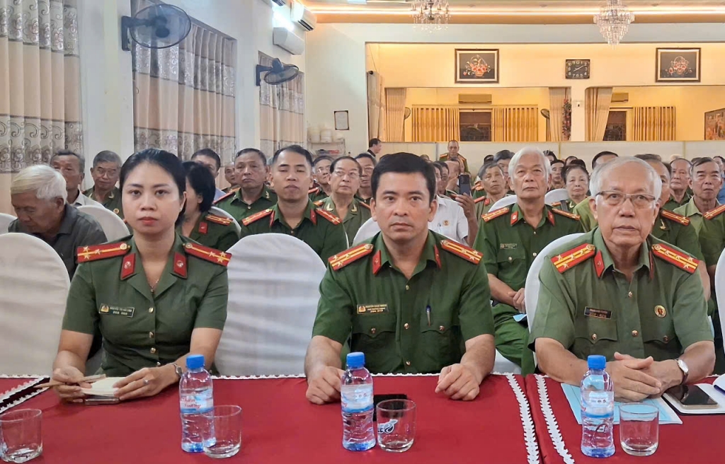 Hội Cựu CAND tỉnh Ninh Bình lan tỏa kiến thức pháp luật về ANTT đến từng hội viên