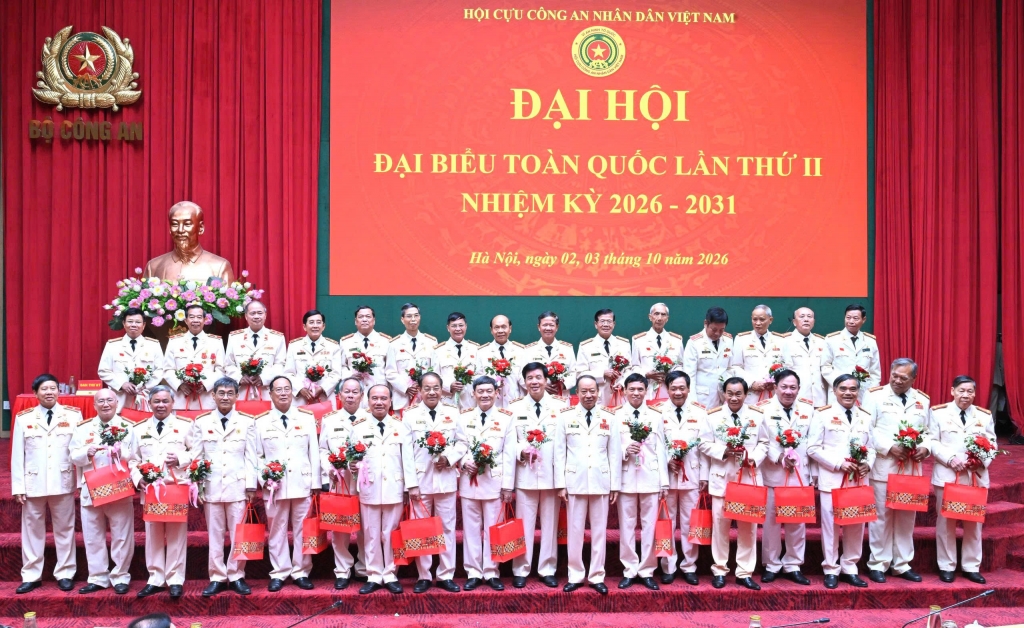 Khai mạc phiên thứ nhất Đại hội đại biểu toàn quốc Hội Cựu CAND Việt Nam lần thứ II
