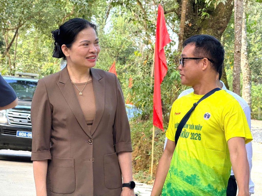 Hàng trăm nhà báo tham gia giải “Bước chân trên mây 2026’, sẵn sàng chinh phục đường đá cổ Pavi