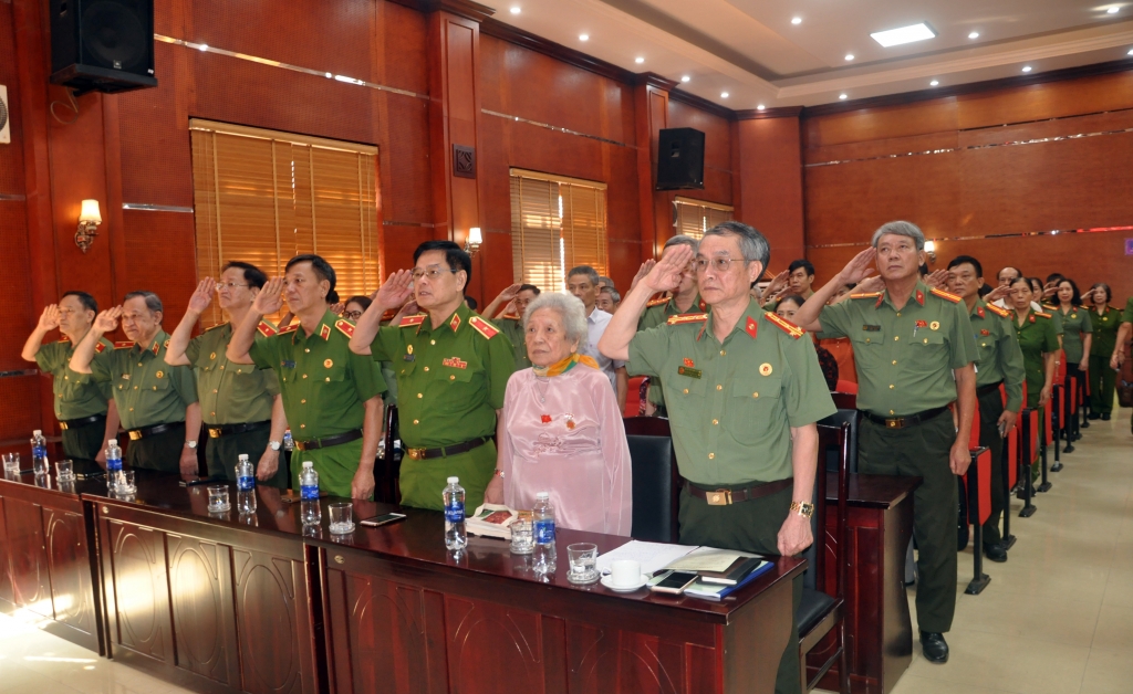 Hà Nội: Hội Cựu CAND phường Thanh Xuân sơ kết công tác quý III/2026 và kết nạp hội viên mới