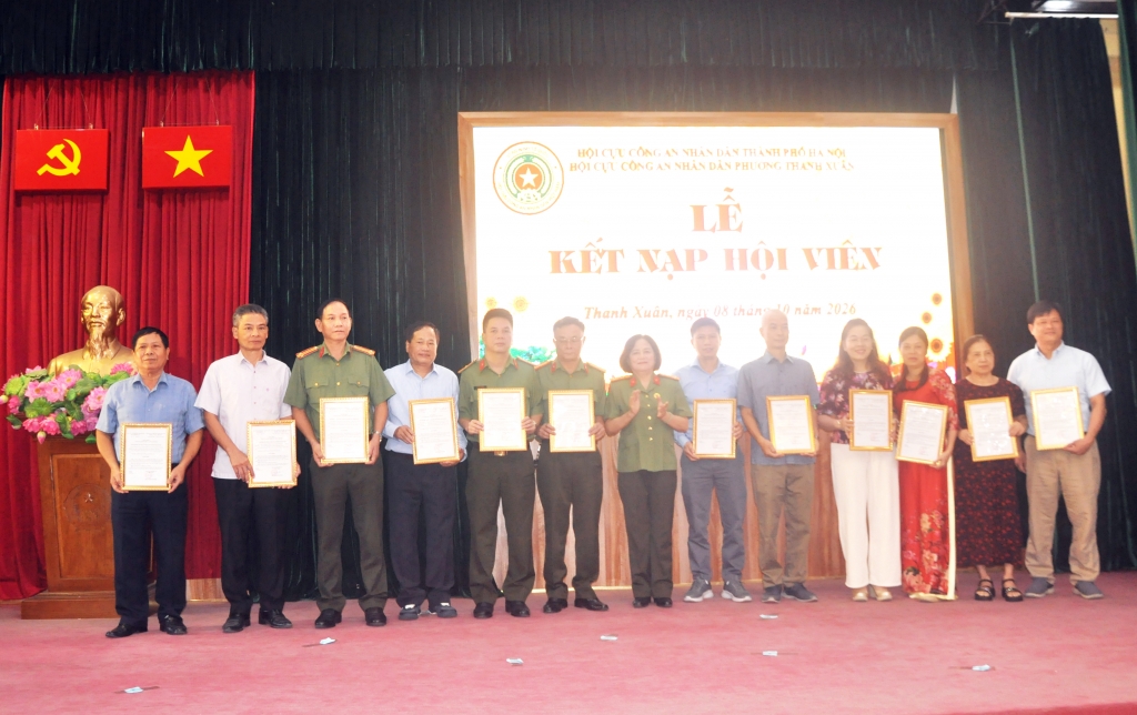 Hà Nội: Hội Cựu CAND phường Thanh Xuân sơ kết công tác quý III/2026 và kết nạp hội viên mới