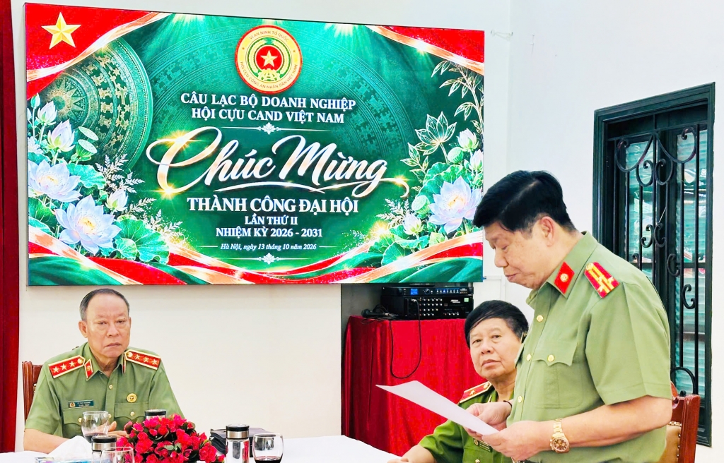 Hội Cựu CAND Việt Nam gặp mặt, chúc mừng Ngày Doanh nhân Việt Nam 13/10