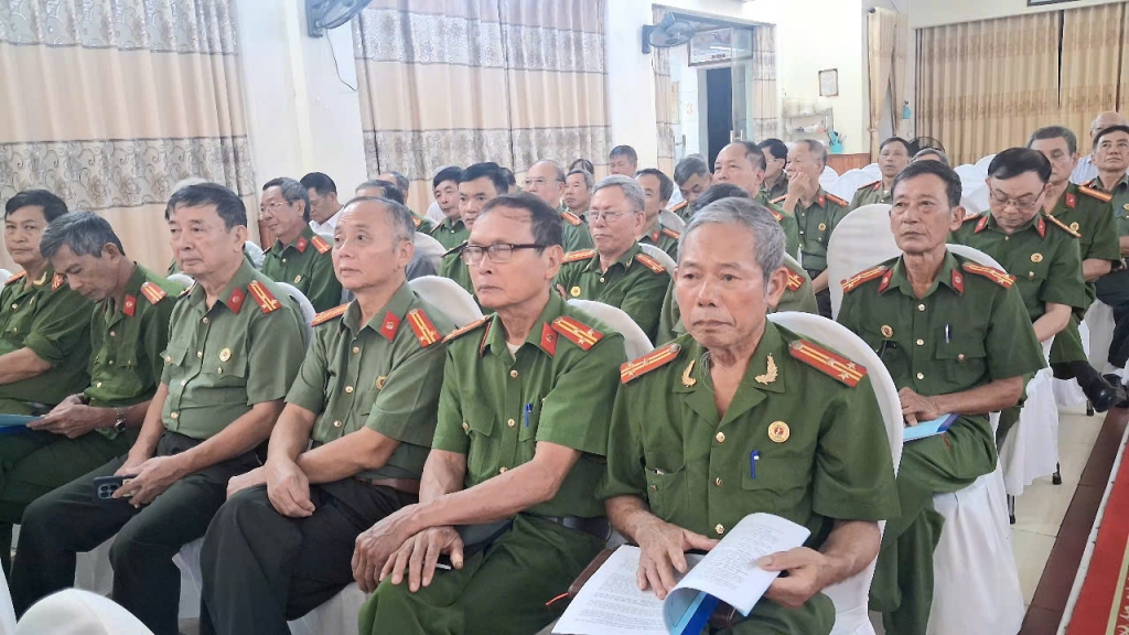 Hội Cựu CAND tỉnh Ninh Bình tập huấn công tác nắm tình hình địa bàn