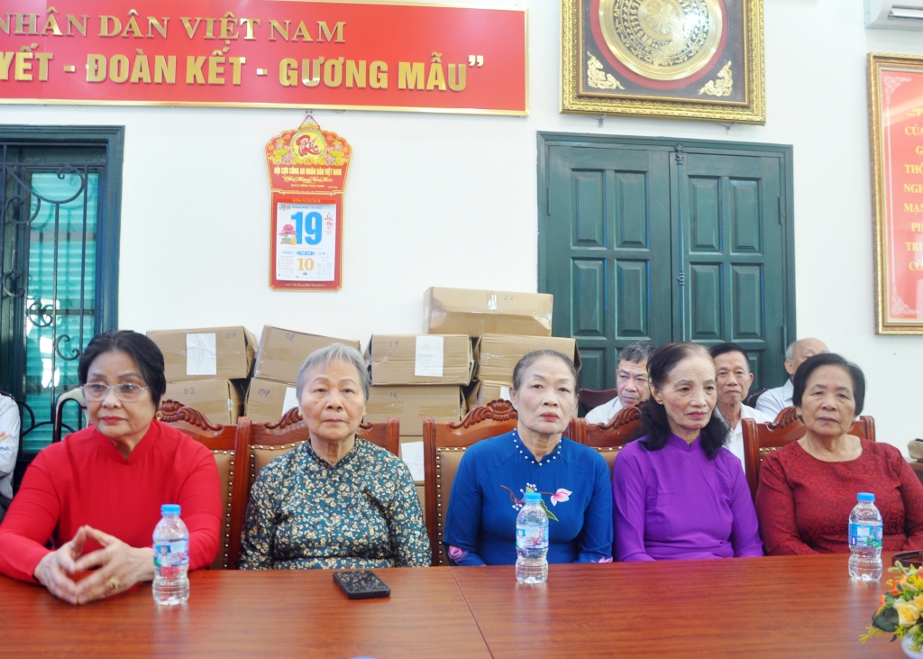 Ban Liên lạc Công an Chi viện chiến trường Miền Nam gặp mặt kỷ niệm 96 năm Ngày Phụ nữ Việt Nam