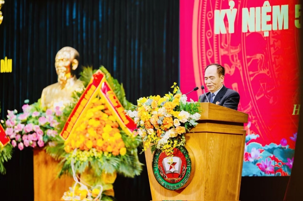 Xúc động cuộc hội ngộ sau nửa thế kỷ của khóa D8 - Học viện An ninh nhân dân