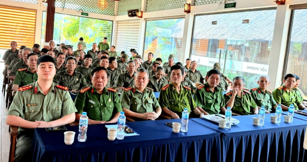 Ninh Bình: Hội Cựu CAND phường Nam Định tuyên truyên, phổ biến, giáo dục pháp luật về an ninh, trật tự ở cơ sở