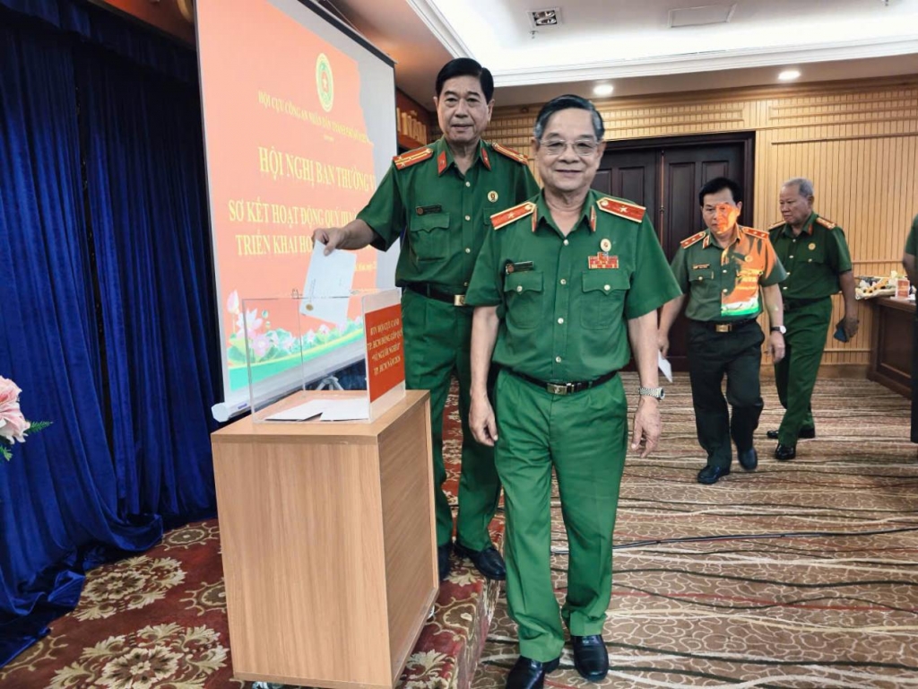 Hội Cựu CAND TP.HCM: Tăng cường phối hợp giữ gìn ANTT và đẩy mạnh phong trào thi đua quý 4/2026 Hội Cựu CAND TP.HCM: Tăng cường phối hợp giữ gìn ANTT và đẩy mạnh phong trào thi đua quý 4/2026