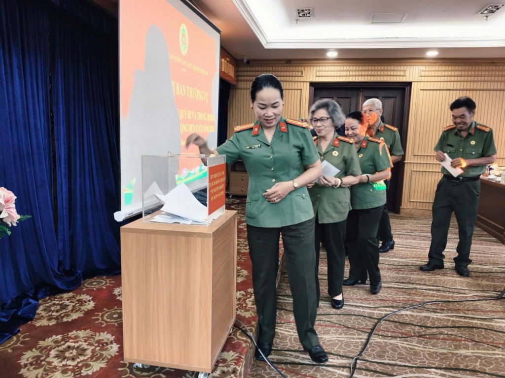 Hội Cựu CAND TP.HCM: Tăng cường phối hợp giữ gìn ANTT và đẩy mạnh phong trào thi đua quý 4/2026 Hội Cựu CAND TP.HCM: Tăng cường phối hợp giữ gìn ANTT và đẩy mạnh phong trào thi đua quý 4/2026