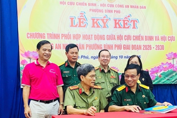 TP.HCM: Ký kết chương trình phối hợp hoạt động giữa Hội CCB và Hội Cựu CAND phường Bình Phú