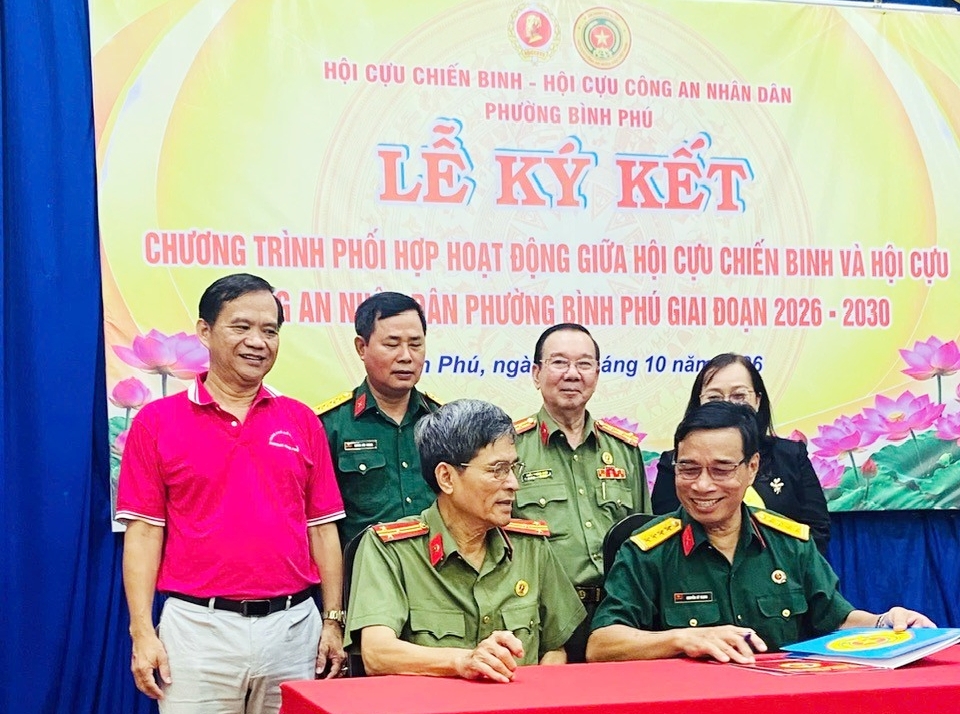 TP.HCM: Ký kết chương trình phối hợp hoạt động giữa Hội CCB và Hội Cựu CAND phường Bình Phú