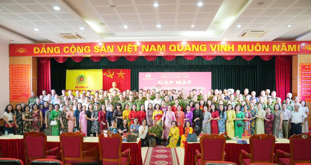 Cựu sinh viên D13 Học viện An ninh nhân dân: 45 năm hội ngộ, tri ân và viết tiếp truyền thống