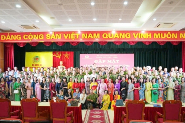 Khóa D13 Học viện An ninh nhân dân: 45 năm hội ngộ, tri ân và viết tiếp truyền thống