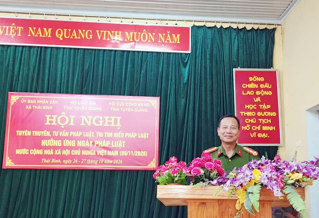 Hội Cựu CAND tỉnh Tuyên Quang phối hợp đẩy mạnh tuyên truyền và tư vấn pháp luật tại cơ sở
