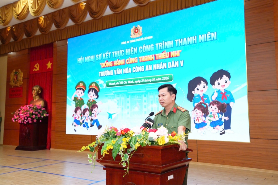 Công an TP.HCM đồng hành, chăm lo toàn diện cho học sinh Trường Văn hóa CAND V