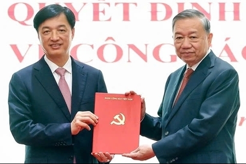 Bộ Chính trị điều động, phân công, chỉ định đồng chí Nguyễn Duy Ngọc giữ chức Bí thư Thành ủy Hà Nội